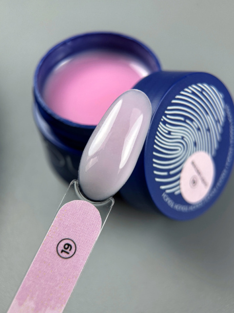 TOUCH Builder liquid 19 – jasnoróżowy mocny żel o płynnej konsystencji, 15 ml TOUCH Builder liquid 19 – jasnoróżowy mocny żel o płynnej konsystencji, 15 ml