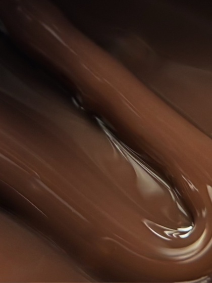 TOUCH Builder liquid 28 - głęboki czekoladowy mocny żel o płynnej koncystencji, 15 ml