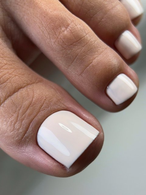 TOUCH Solo Gel Polish 03 – jednofazowy lakier hybrydowy 3w1, mlecznobeżowy, 9 ml TOUCH Solo Gel Polish 03 – jednofazowy lakier hybrydowy 3w1, mlecznobeżowy, 9 ml
