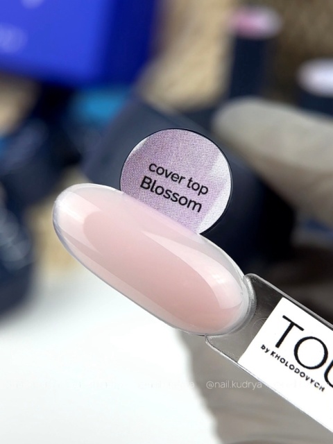 TOUCH Cover top 03 Blossom - różowo-bezowy półprzezroczysty top hybrydowy, 7 ml
